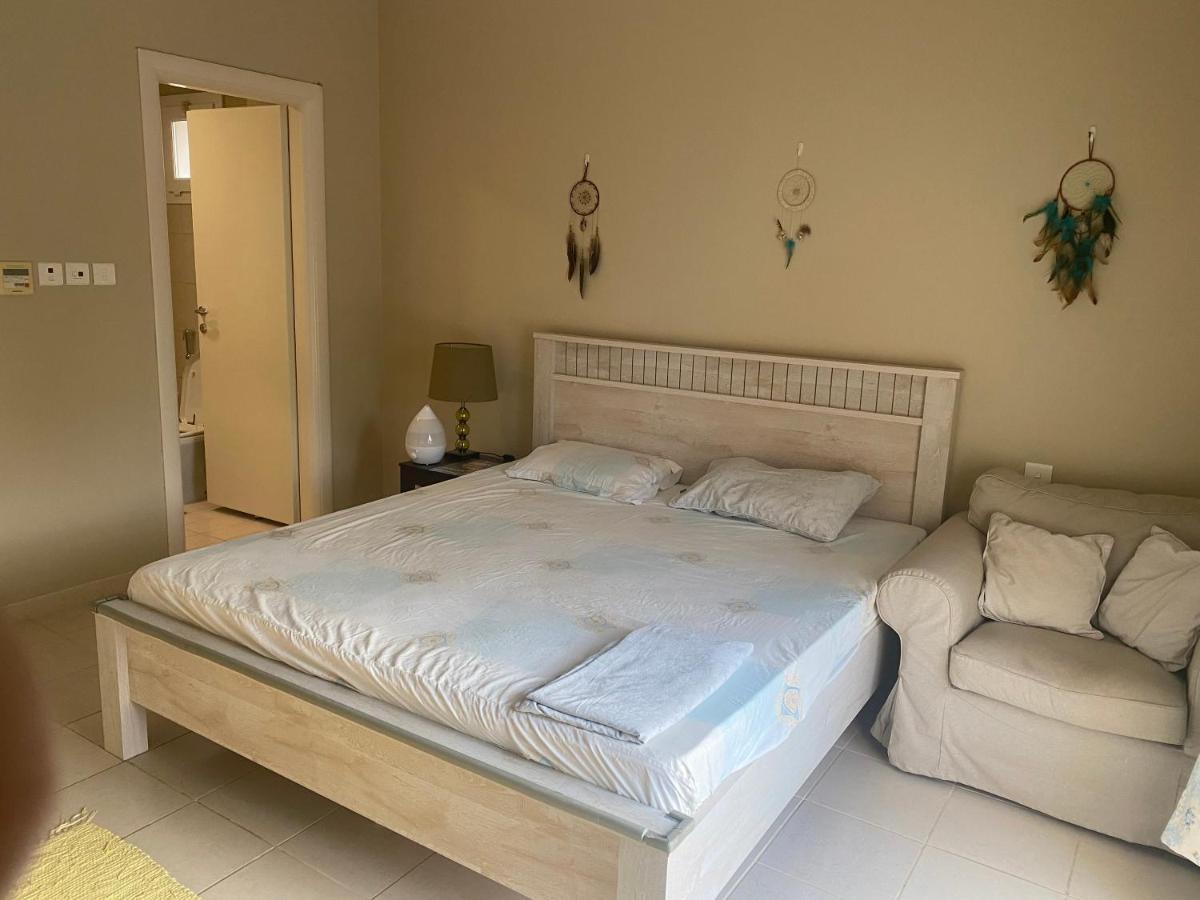 Spacious 4-Bedroom Villa, Children Friendly Dubai Eksteriør bilde