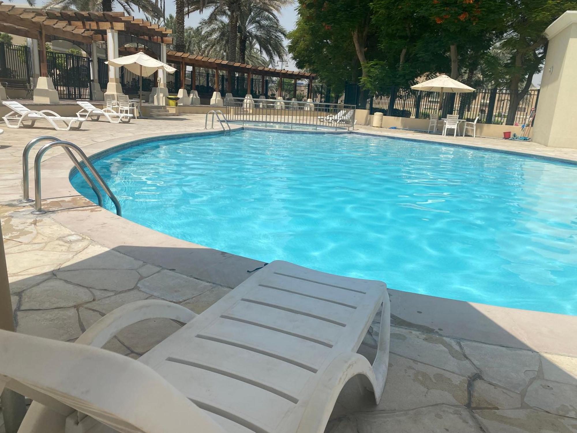 Spacious 4-Bedroom Villa, Children Friendly Dubai Eksteriør bilde